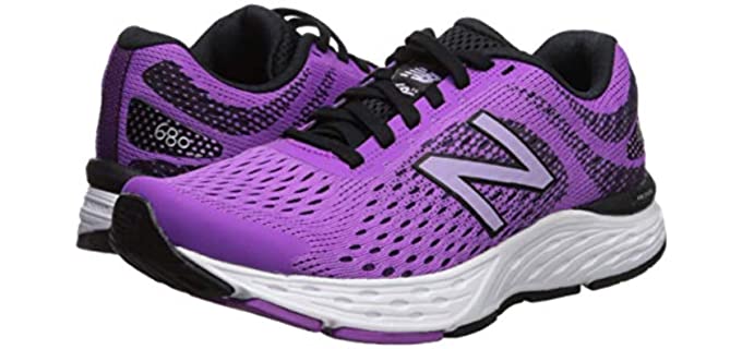 New Balance 680V8